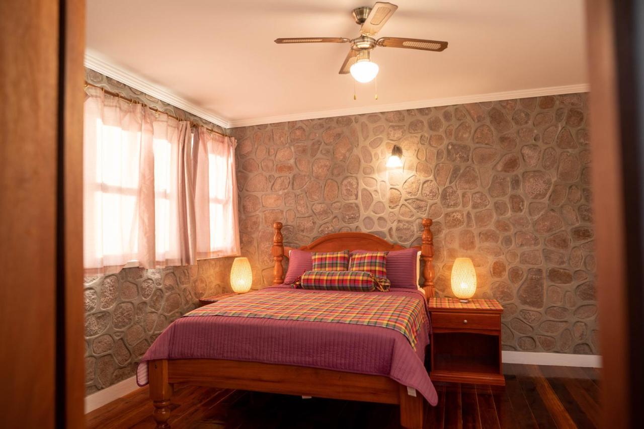 Belle Etoile - Celestial Hideaway Villa Soufriere Ngoại thất bức ảnh